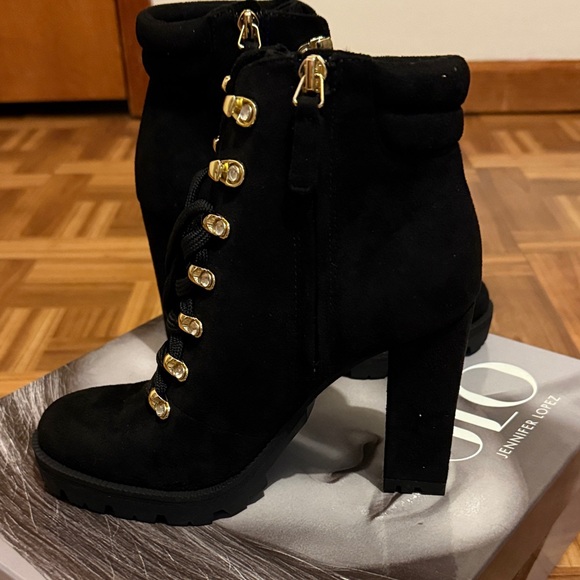 Jennifer Lopez Black Lace-Up Boots with Gold Highlights - Picture 3 of 5